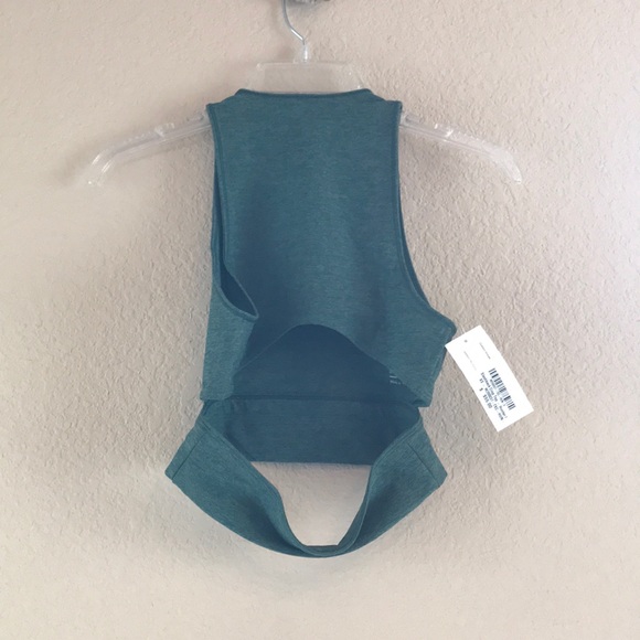 Outdoor Voices Slashback Crop, NWT. Xs - Picture 6 of 8